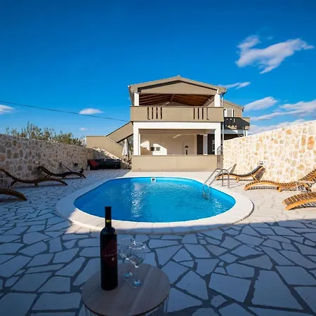 Sunset Villa