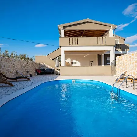 Sunset Villa